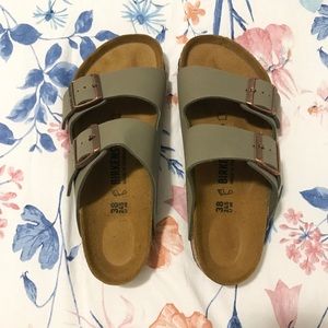 Birkenstock Arizona Sandal *Never Worn*
